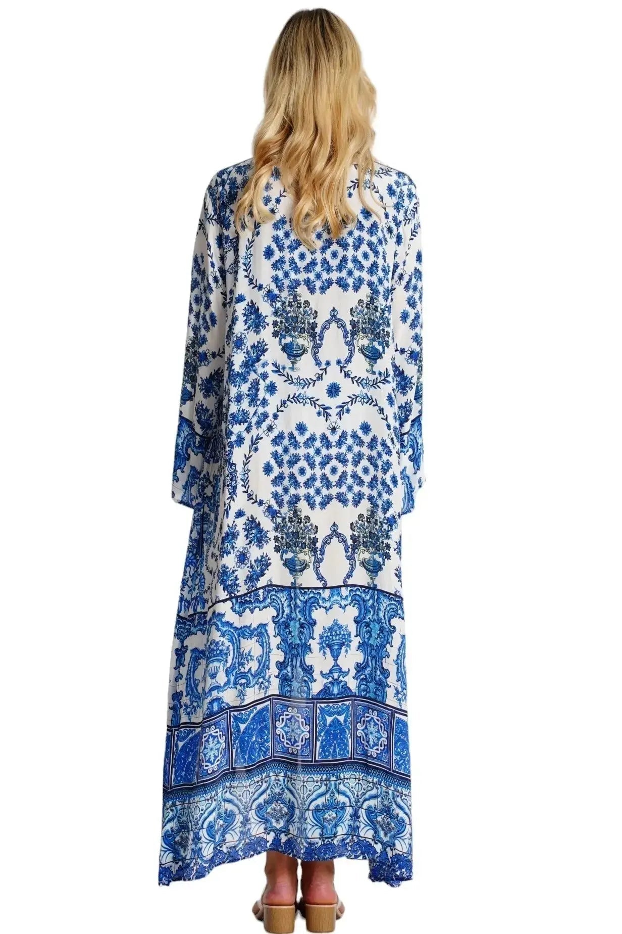 Kimono Cover Up: The Perfect Fashion Statement La Moda Clothing Kimono