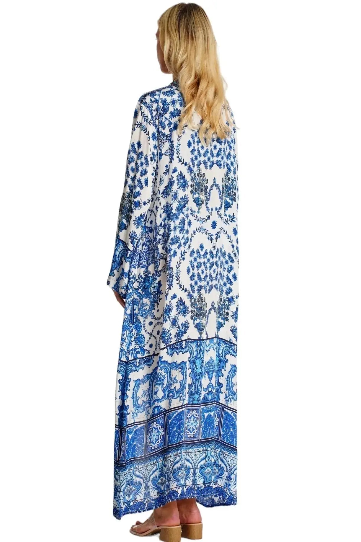 Kimono Cover Up: The Perfect Fashion Statement La Moda Clothing Kimono